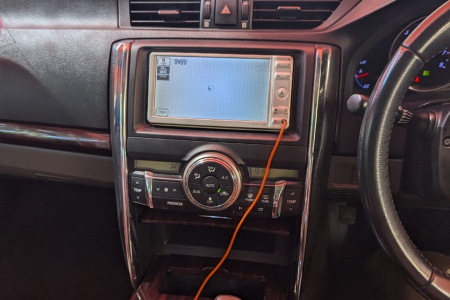 Toyota Mark X 2012