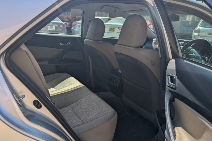 Toyota Mark X 2012