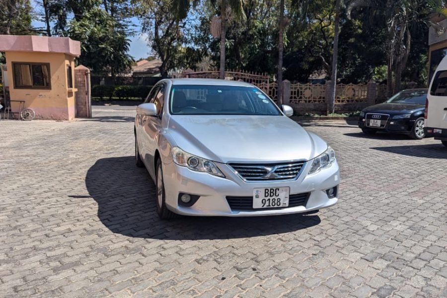 Toyota Mark X 2012
