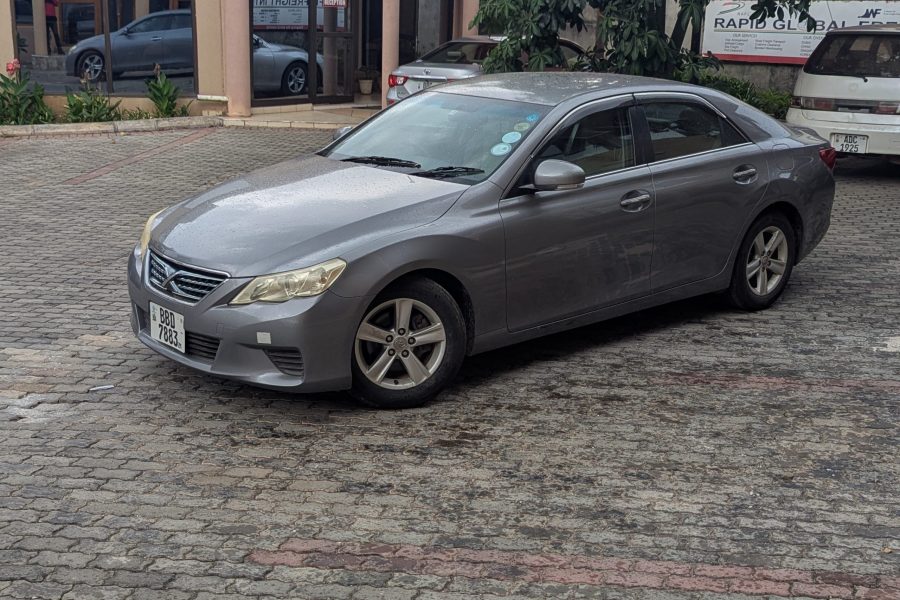 Toyota Mark X 2012