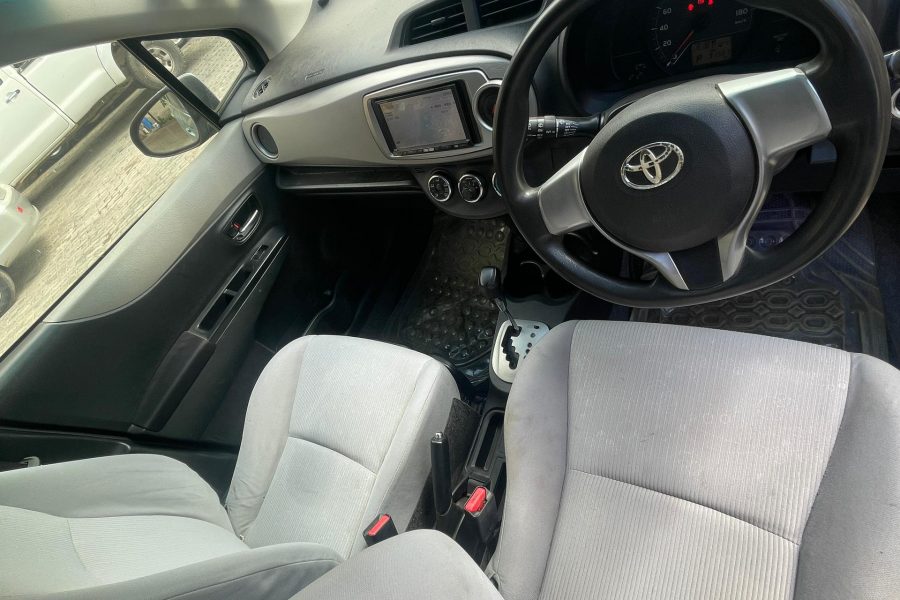 Toyota Vitz 2012
