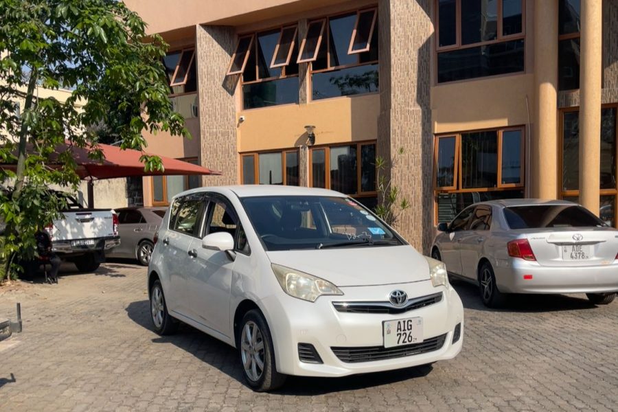 Toyota Ractis