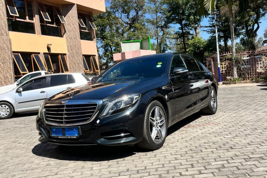 Mercedes Benz S-Class LUX