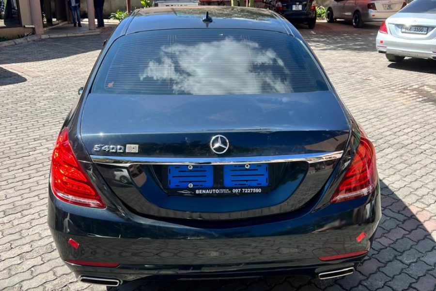 Mercedes Benz S-Class LUX