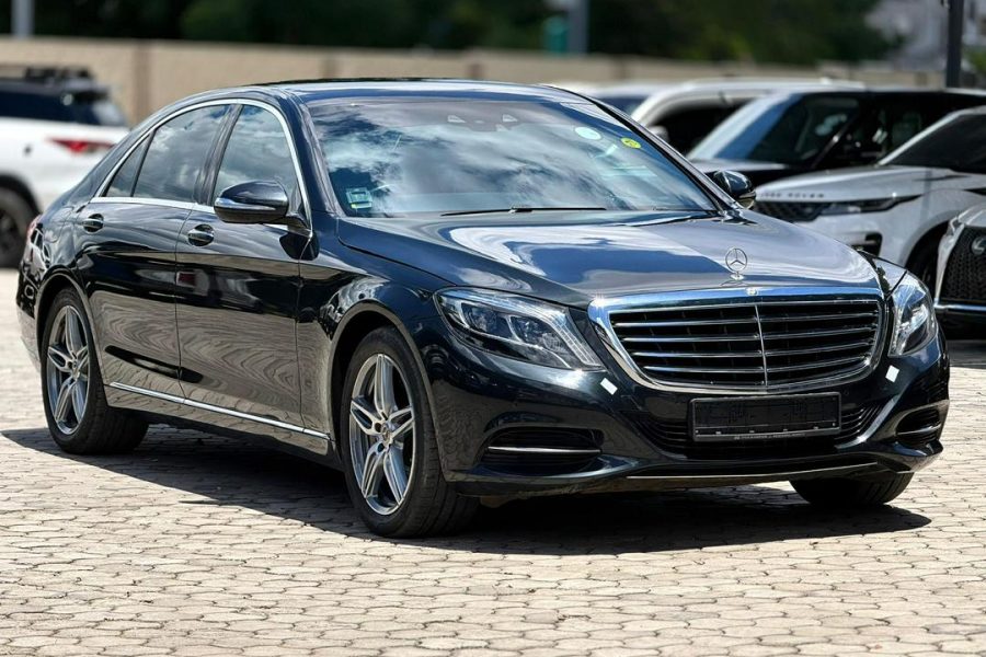 Mercedes Benz S-Class LUX