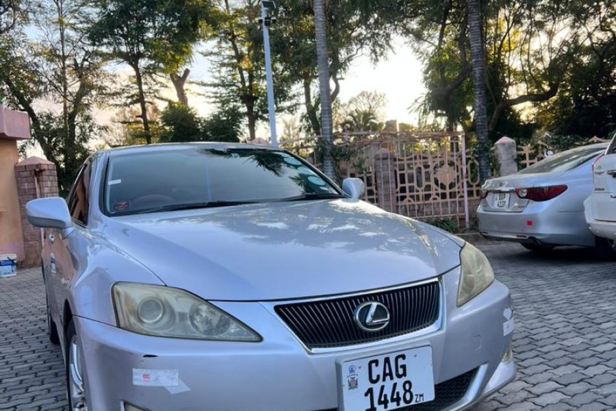 Lexus IS250