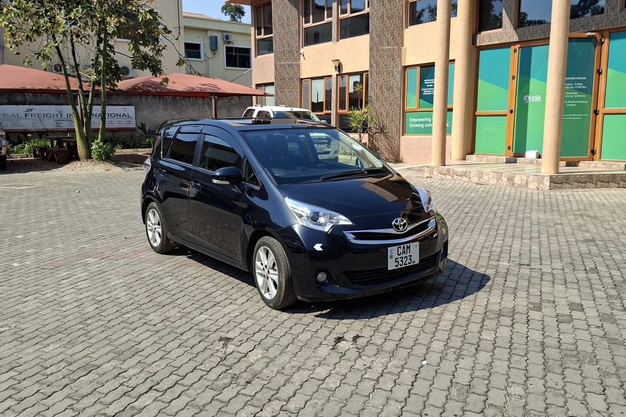 Ractis Toyota