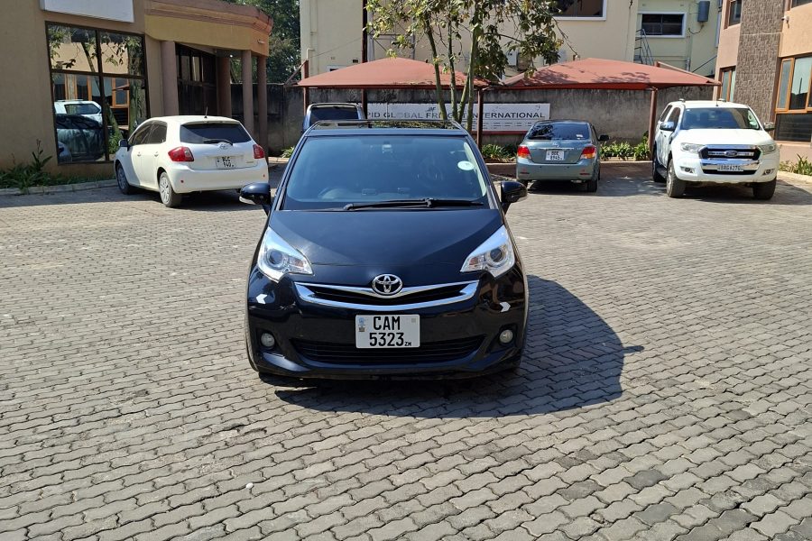 Ractis Toyota