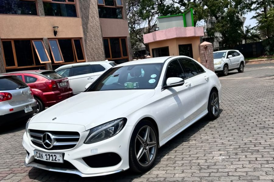 Mercedes-Benz C-Class 