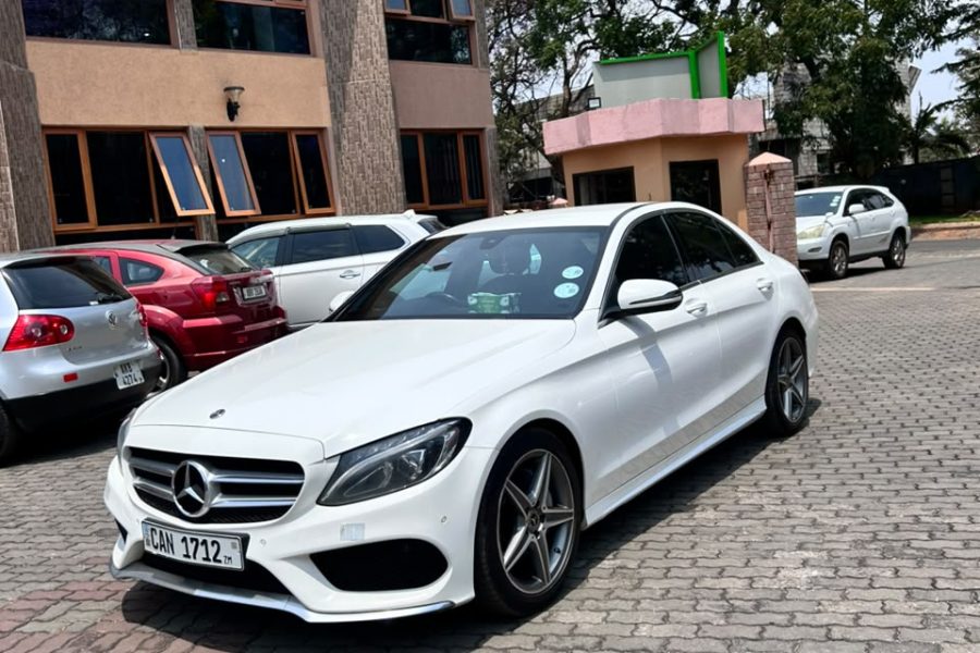 Mercedes-Benz C-Class 