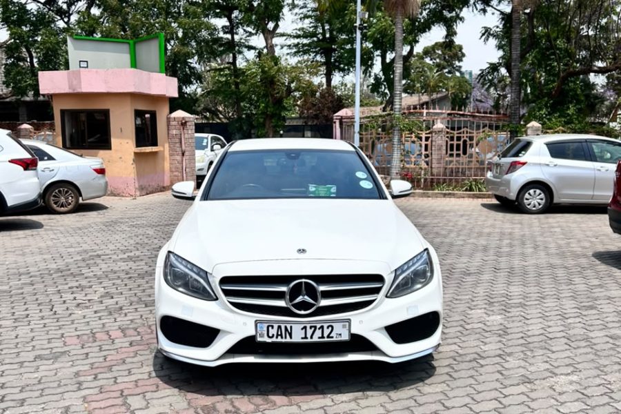 Mercedes-Benz C-Class 