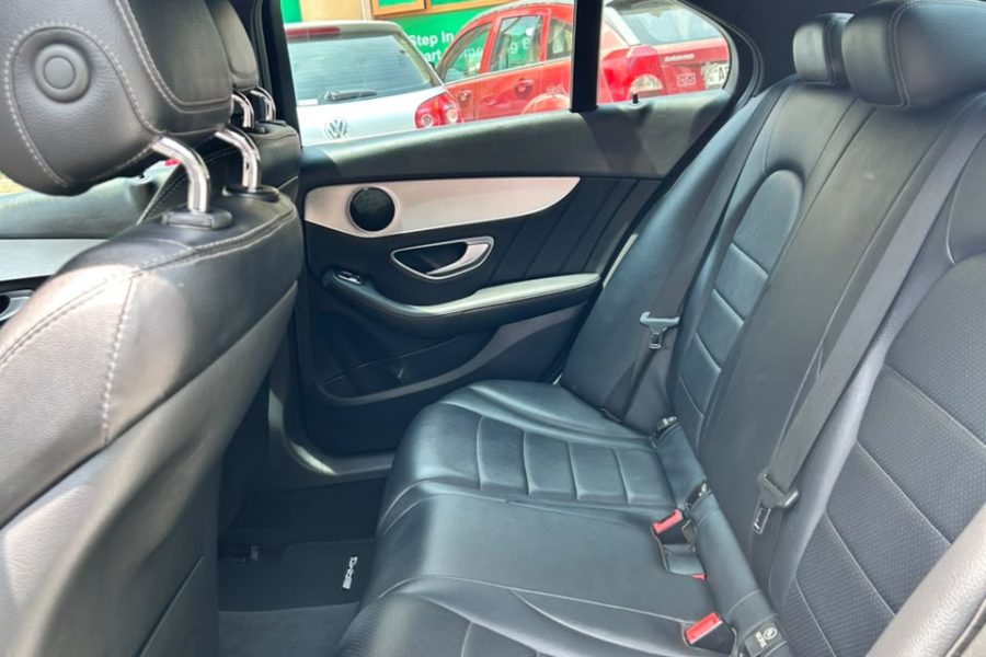 Mercedes-Benz C-Class 