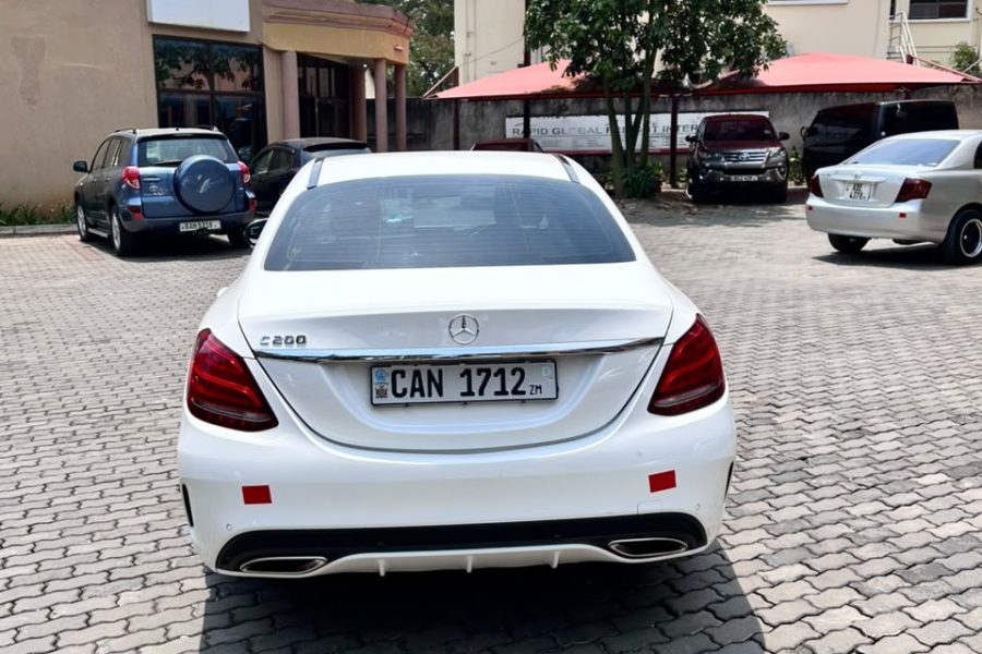 Mercedes-Benz C-Class 
